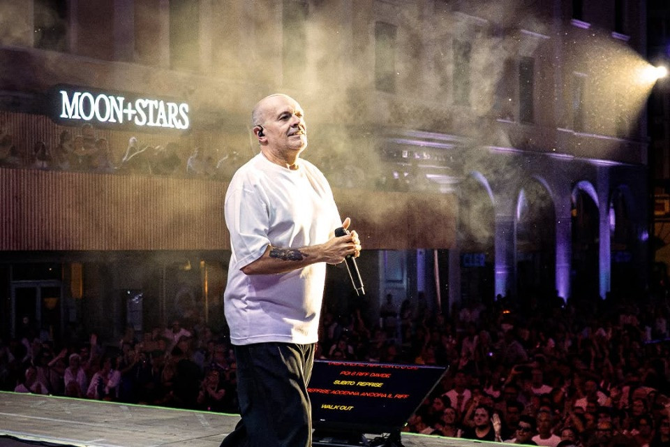 L'operazione nostalgia di Max Pezzali ha funzionato alla grande, anche a Locarno