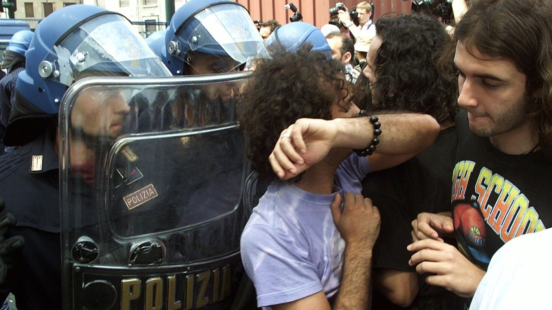 Dal G8 di Genova ai fatti di Bologna, «Il potere cerca sempre di screditare e infangare le vittime»