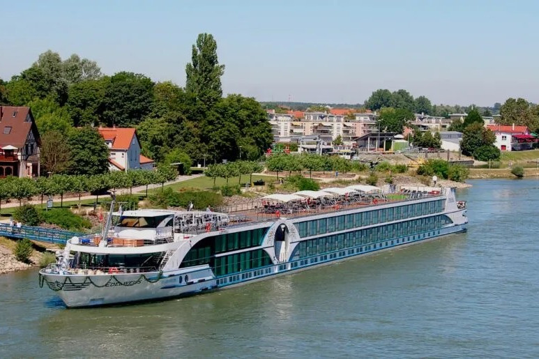 Il turismo lento spinge le crociere fluviali