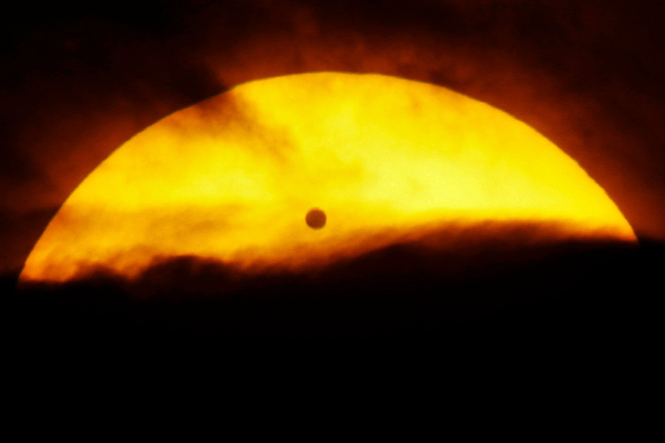 Segni di vulcani attivi su Venere scoperti dall'ETH di Zurigo