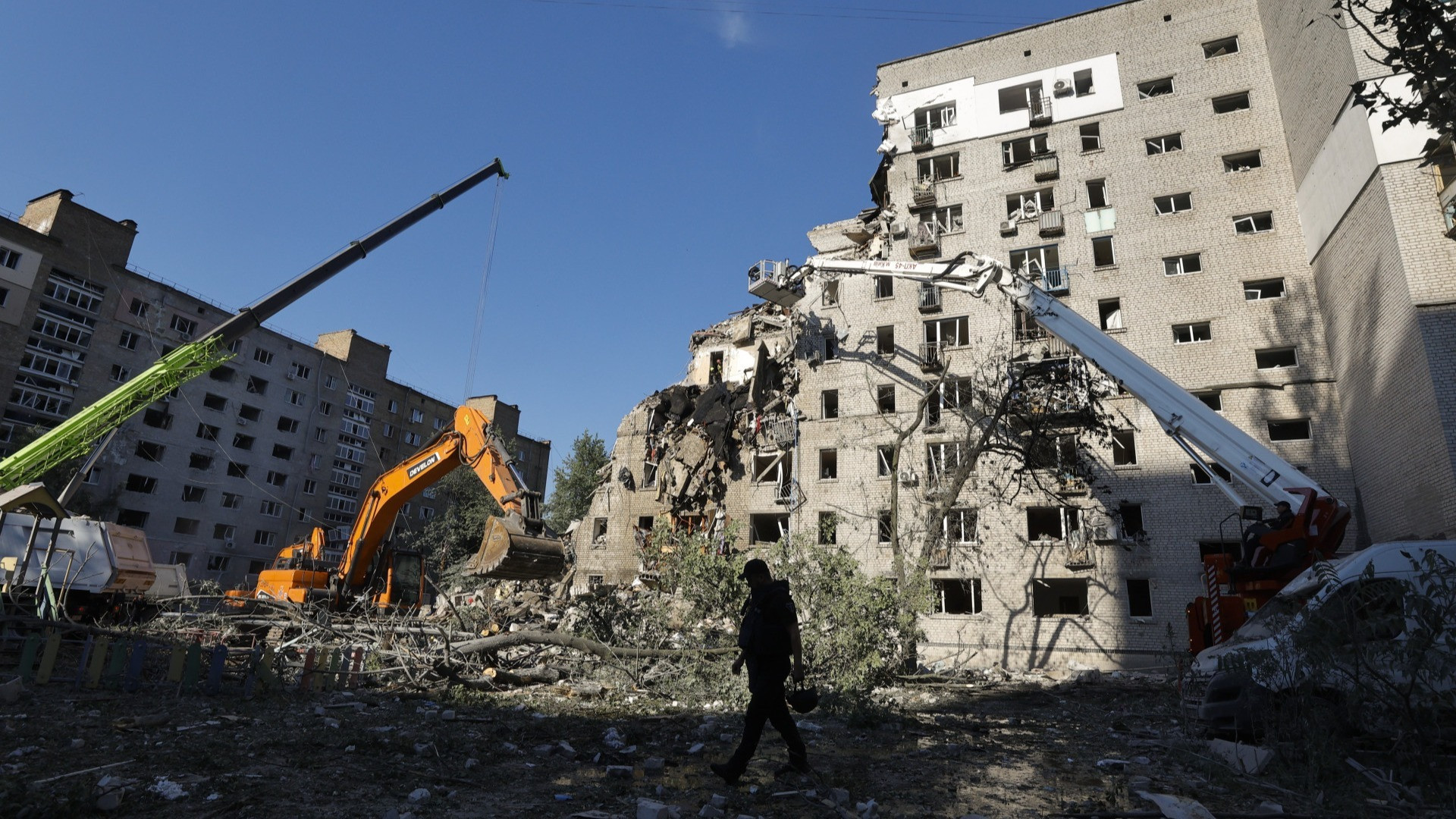Il sindaco di Kiev: «La capitale sotto attacco russo con missili balistici»