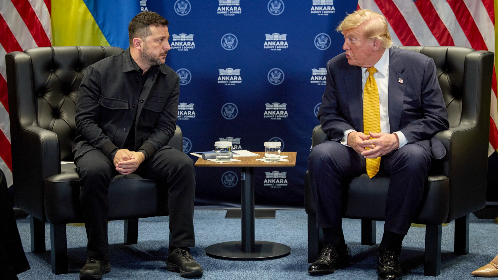 È in corso l'incontro a porte chiuse tra Trump e Zelensky