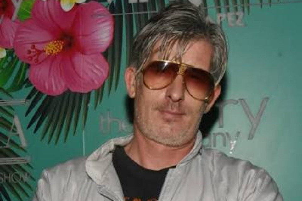 Il DJ francese Kavinsky trovato morto in casa a Parigi