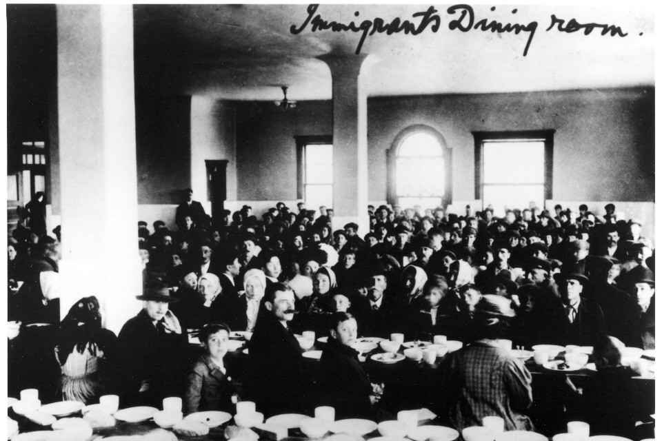 Chi vuole emigrare in America deve passare da Zurigo