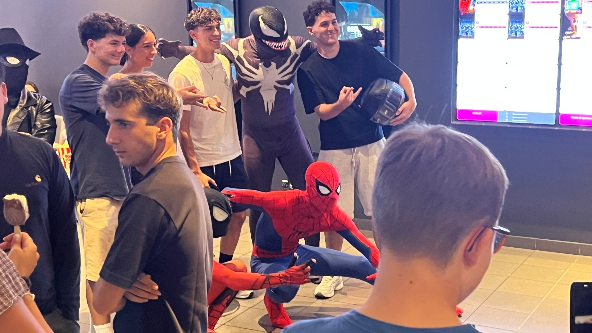 Peter Parker riempie la sala del Cinestar... alle 18.10 di un rovente giovedì