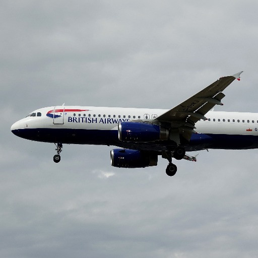 Sfiorata la tragedia nei cieli di Londra: Airbus della British Airways perde il controllo in atterraggio