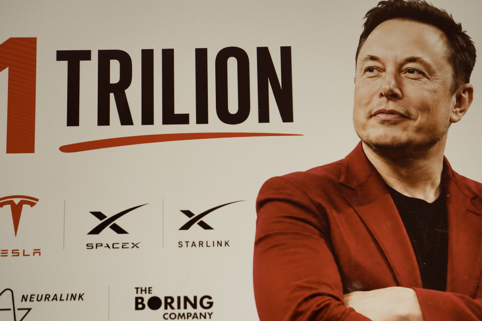 «Tesla valuta la vendita delle attività cinesi»
