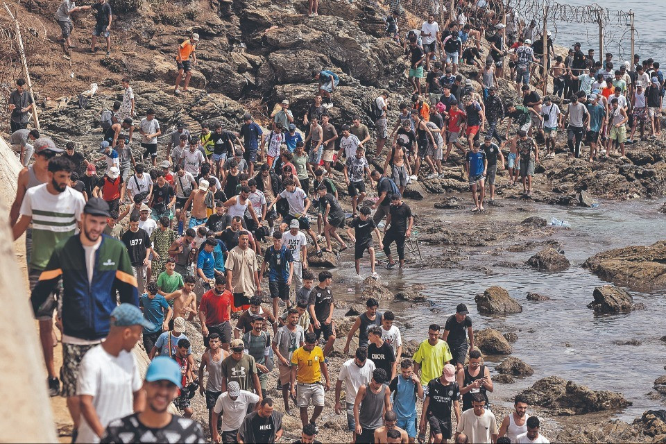 Allarme per la crisi a Ceuta, summit dei leader europei