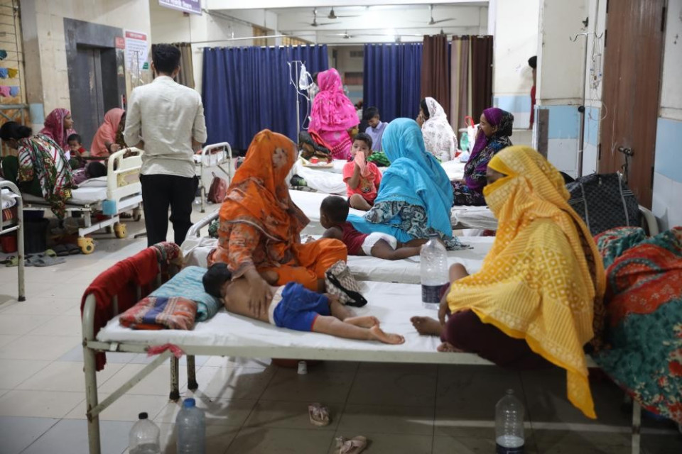 Bangladesh, 844 bambini morti per un'epidemia di morbillo