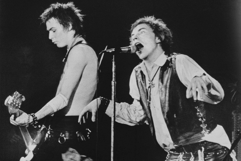 1976, l’anno in cui il mondo della musica leggera si divise