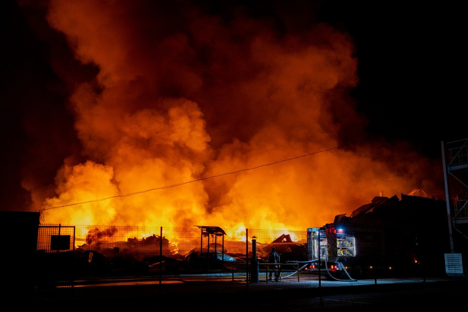 Massicci raid russi su Kiev, almeno 17 morti