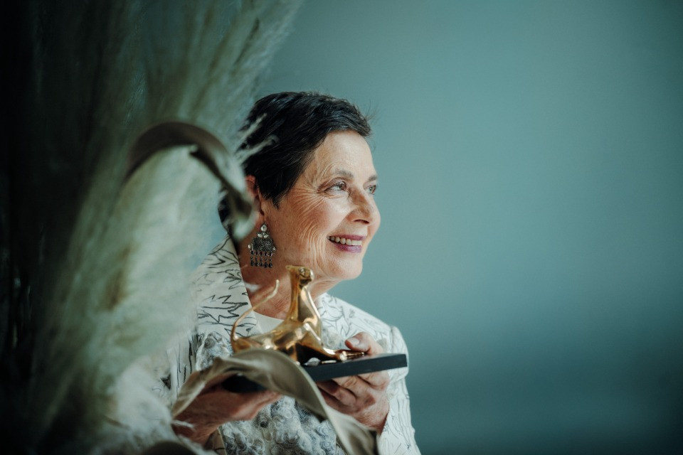 Isabella Rossellini: «A Locarno hanno premiato mio padre e mio fratello, ora tocca a me»