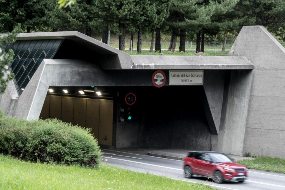 In agosto la galleria del San Gottardo chiude per 12 notti