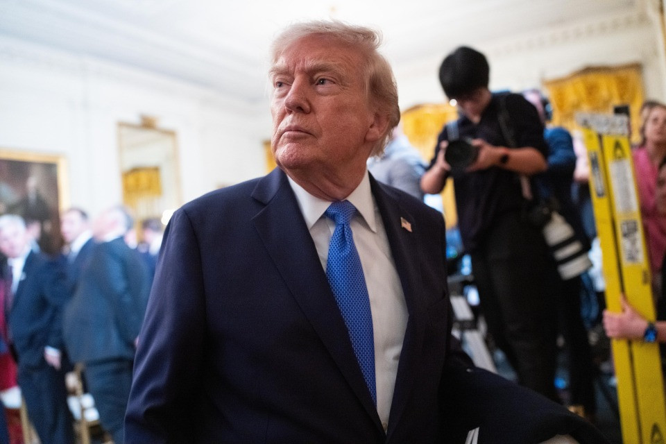 Trump: «Abbiamo una scorta illimitata di armi, la guerra in Iran finirà presto»