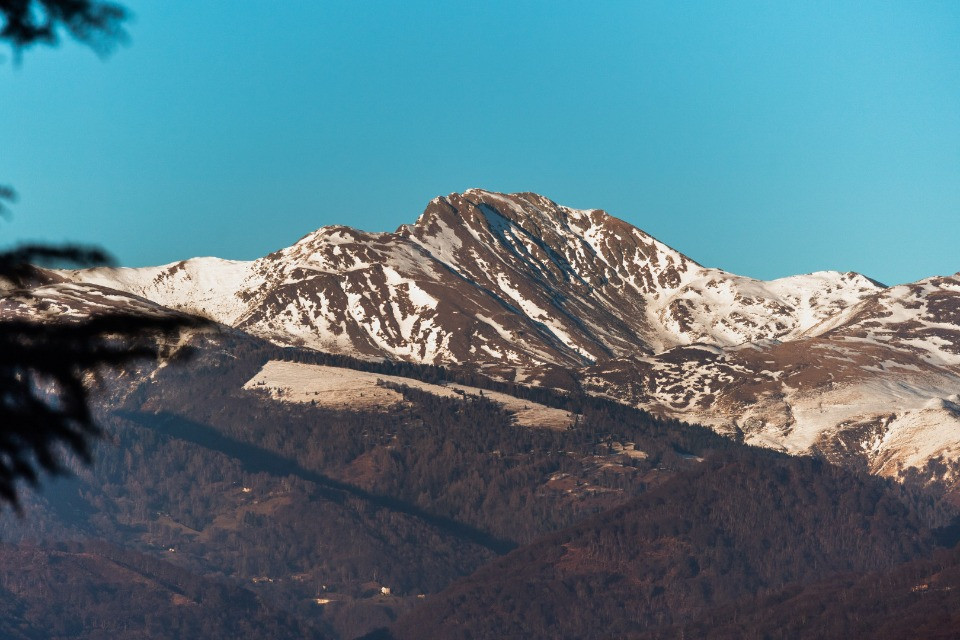 Tra il Camoghè e il Monte Bar, l’addio a due «terre di nessuno»
