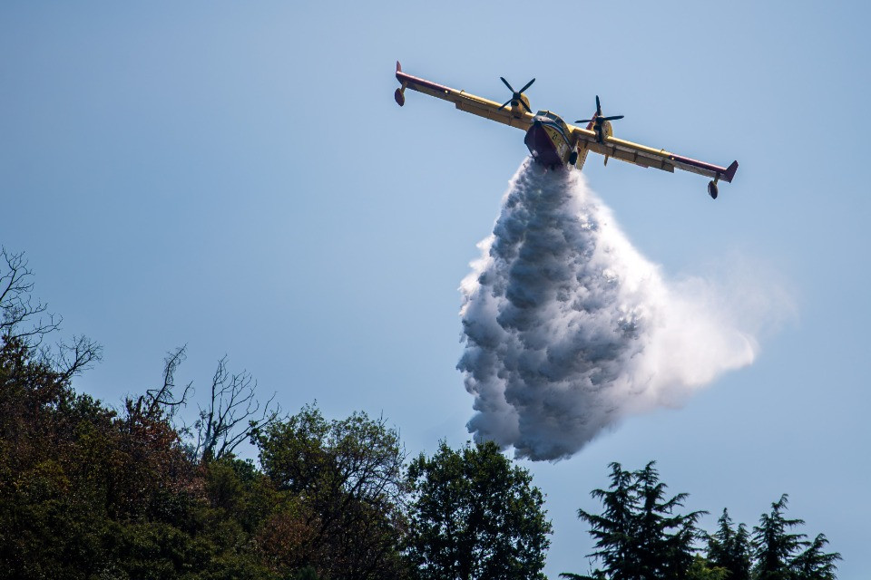 Incendio sul Monte Goj, non è ancora finita