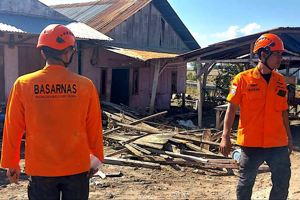 Terremoto in Indonesia: «Scosse terrificanti, la nostra casa è quasi crollata»