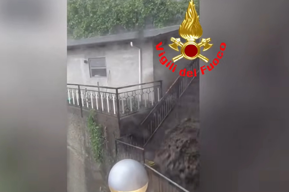 Maltempo nel Lecchese: frana a Premano e un 20.enne muore nel lago a Malgrate