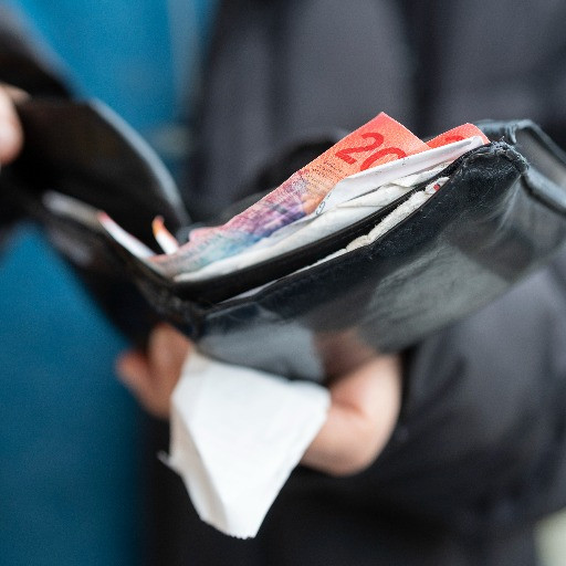 «Per fronteggiare la costante perdita del potere d'acquisto vogliamo un aumento salariale del 2,2%»