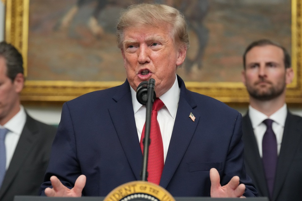 Trump: «Guerra economica contro l'Iran» e minaccia chi aiuta Teheran