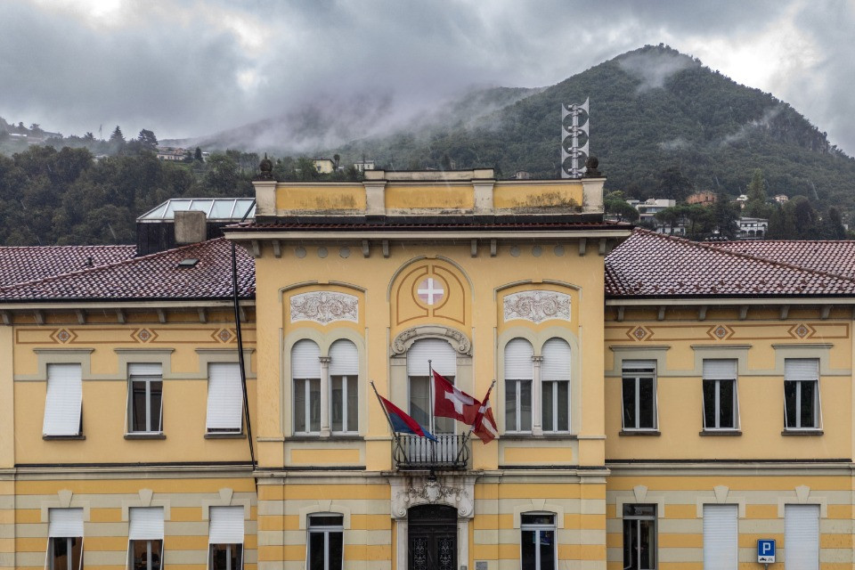 Casi delicati sotto la lente: due collaboratori sospesi a Mendrisio