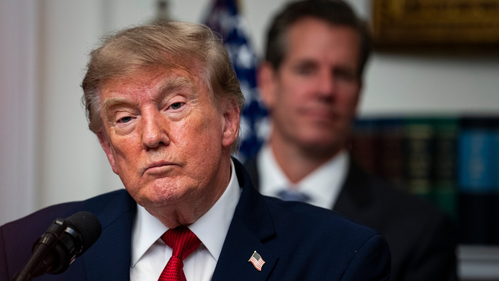 Trump: «Abbiamo spazzato via l'Iran, presto avremo il pieno controllo di Hormuz»