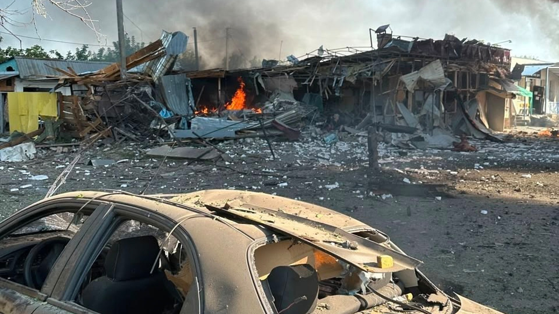 Droni russi su un villaggio vicino a Kharkiv, due morti e due feriti