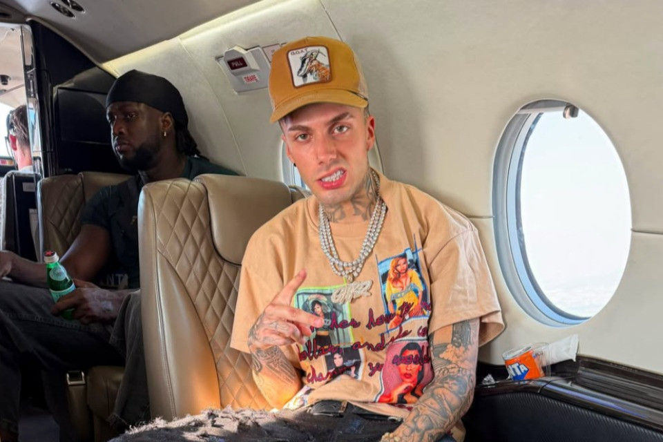 Arrestato il rapper Tony Boy, in casa aveva droga e una pistola con matricola abrasa