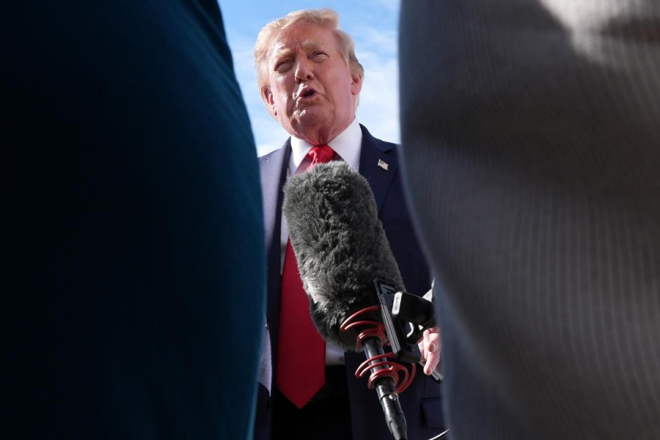 Trump pronto a revocare 200.000 visti per i richiedenti l'asilo