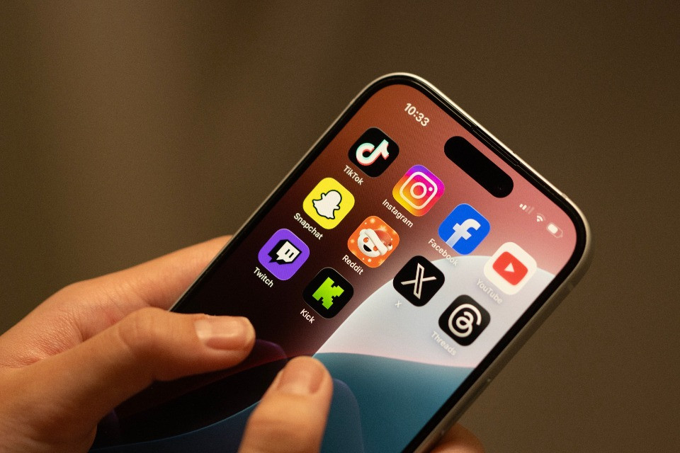 In Svizzera i ragazzini utilizzano sempre meno i social