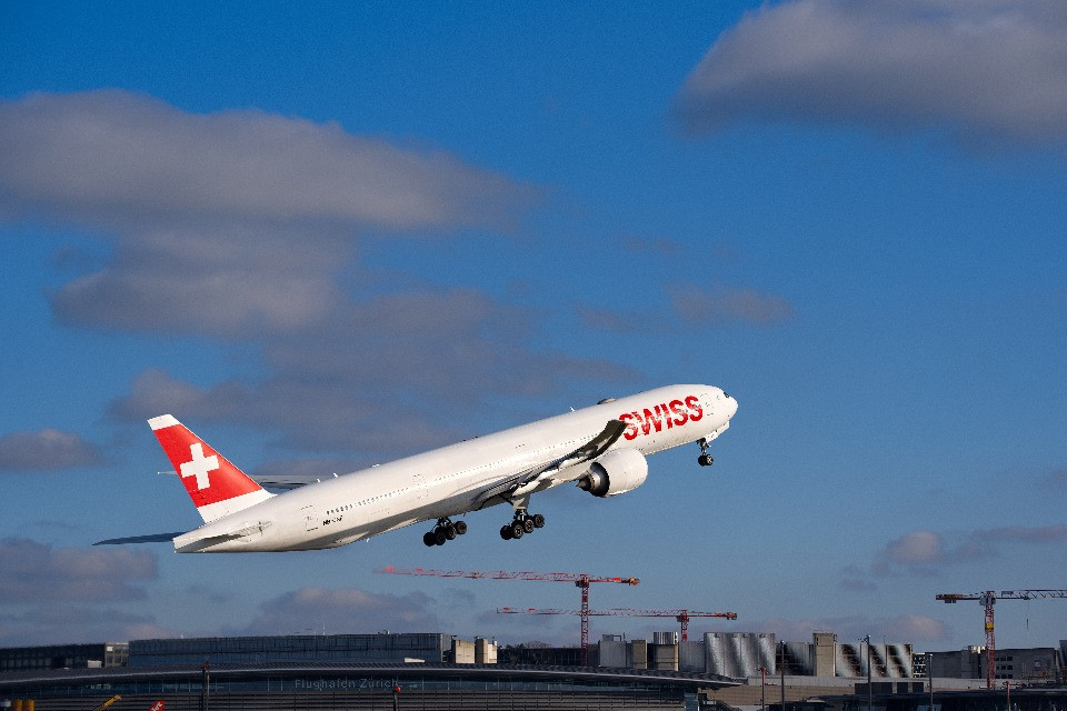 Swiss, il volo LX9 e l'odore rimasto senza spiegazione