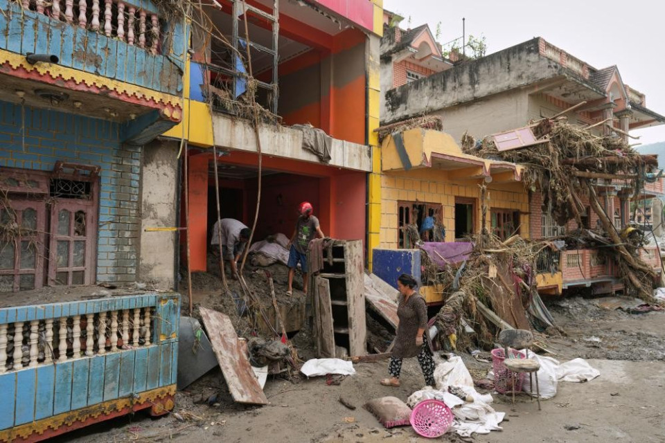 Alluvione in Nepal e Tibet, almeno 584 morti e oltre 2.400 dispersi