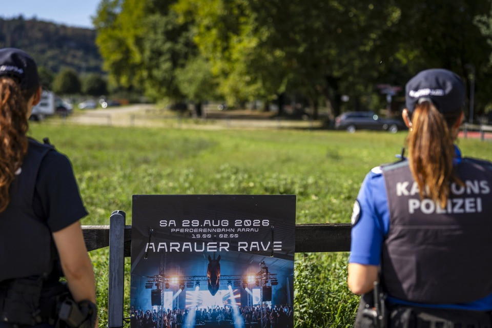 «Non ho ancora raggiunto tutti i miei amici»: il racconto dei DJ dopo la sparatoria al rave di Aarau