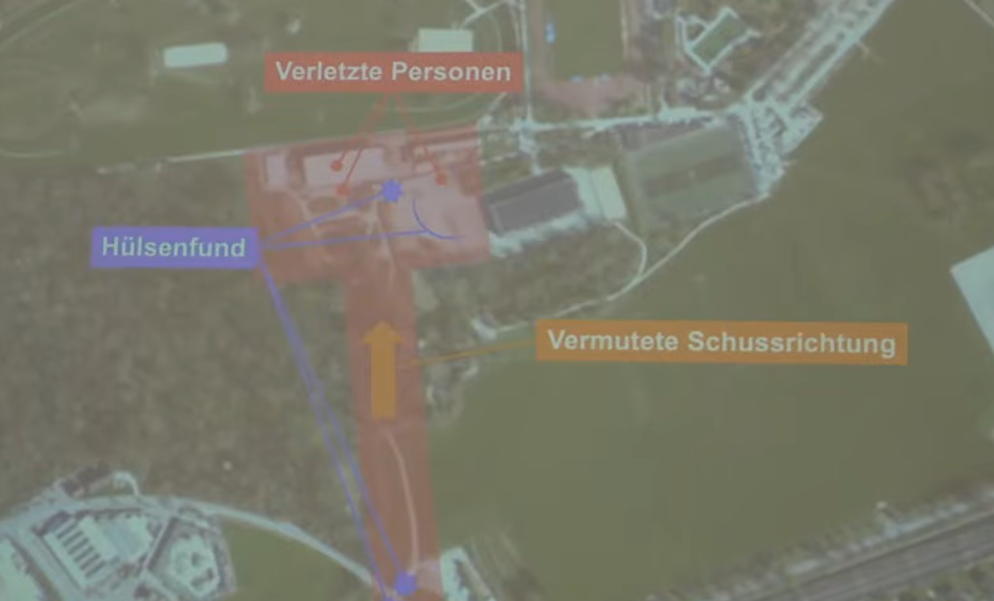 L'immagine mostrata durante la conferenza stampa di domenica. Verletzte Personen=persone ferite. Hülsenfund=ritrovamento di bossoli. Vermutete Schussrichtung=presunta direzione degli spari. Il comandante della Polizia cantonale di Argovia, Michael Leupold, ha precisato che gli inquirenti non sapevano ancora quale dei due luoghi fosse stato raggiunto per primo dagli spari.