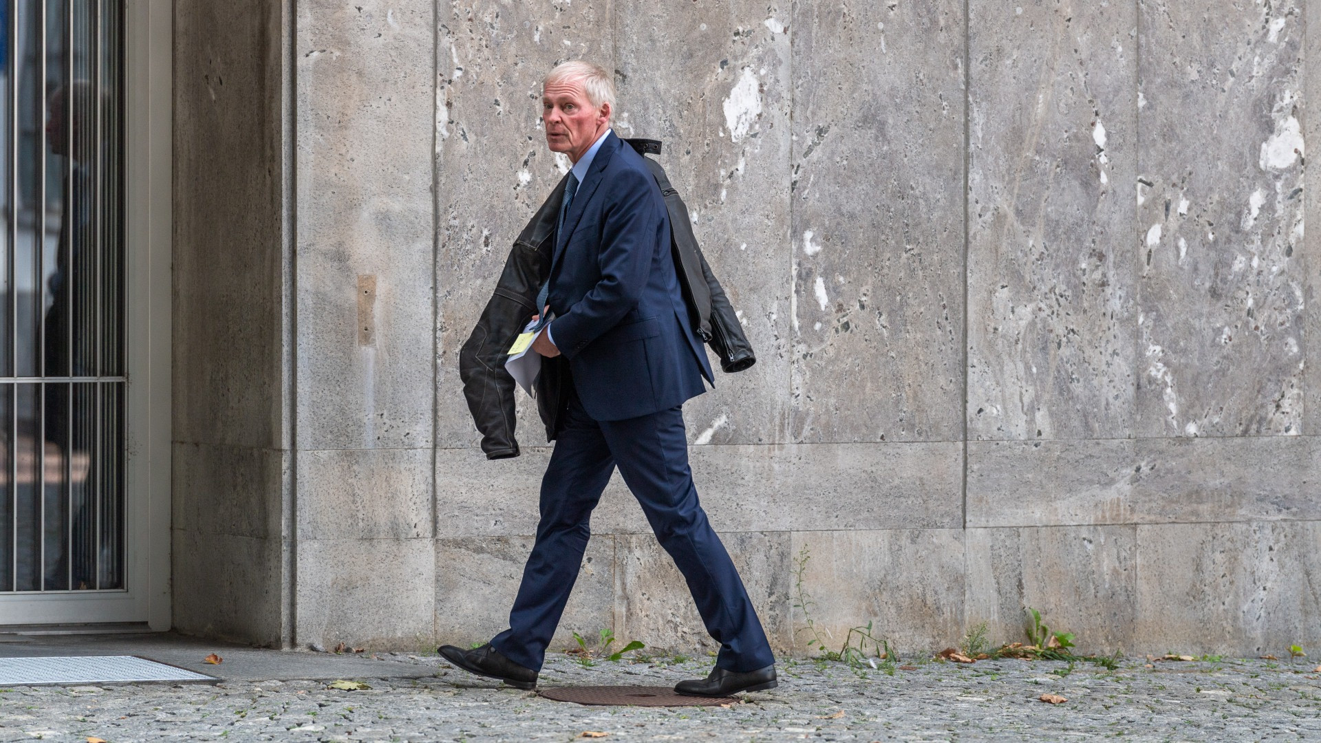 Zali sfiduciato e senza dossier (ma resta in Governo)