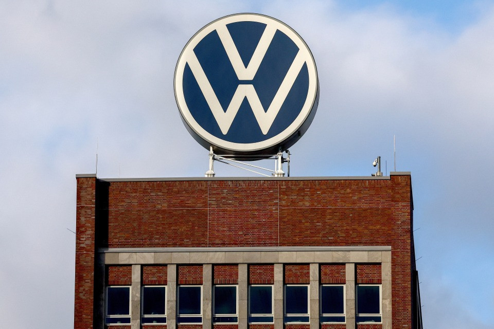 Volkswagen taglierà altri 50 mila posti di lavoro entro il 2030