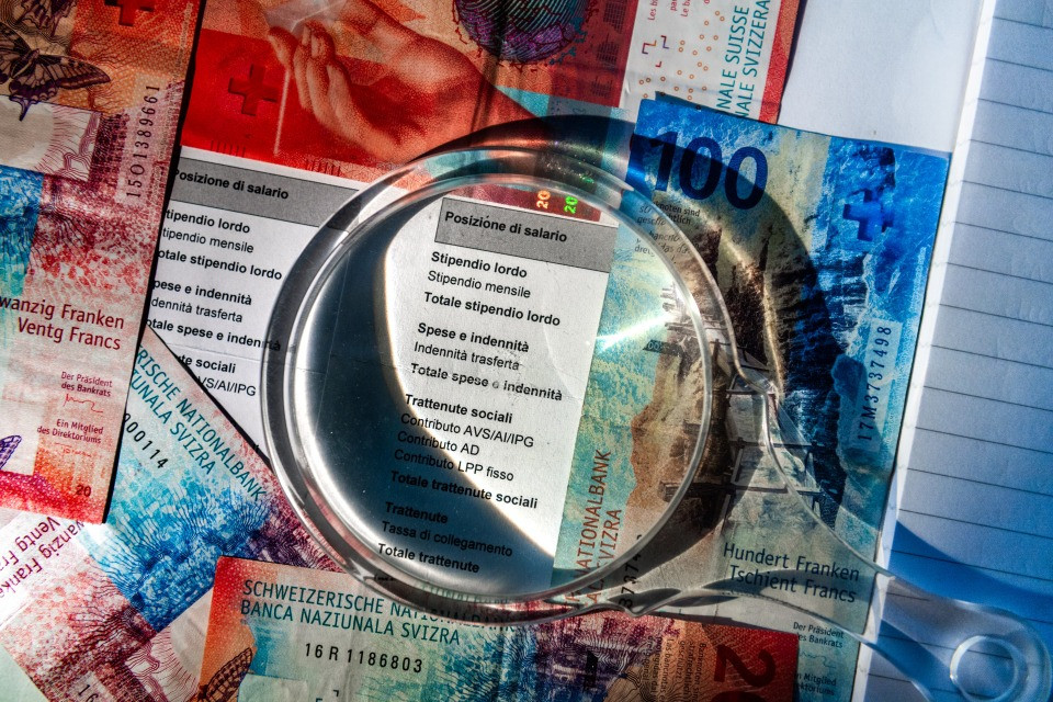 Torna il salario minimo, ma nel mirino c’è Berna