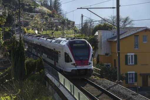 Traffico ferroviario interrotto tra Cadenazzo e Luino per un guasto tecnico