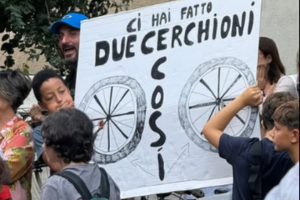 A Como in bicicletta contro i nuovi divieti di Rapinese