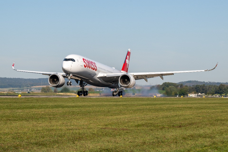 Il nuovo A350 di SWISS e la riattaccata finita sui social: ecco il perché del go-around