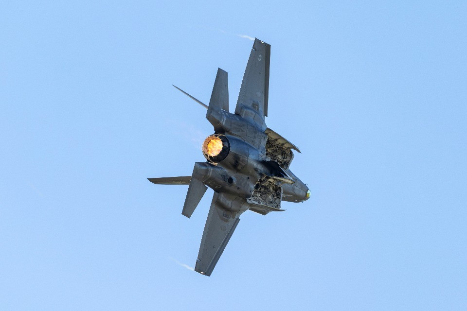 Gli italiani non atterrano a Meiringen: il test sul rumore degli F-35 slitta di un anno