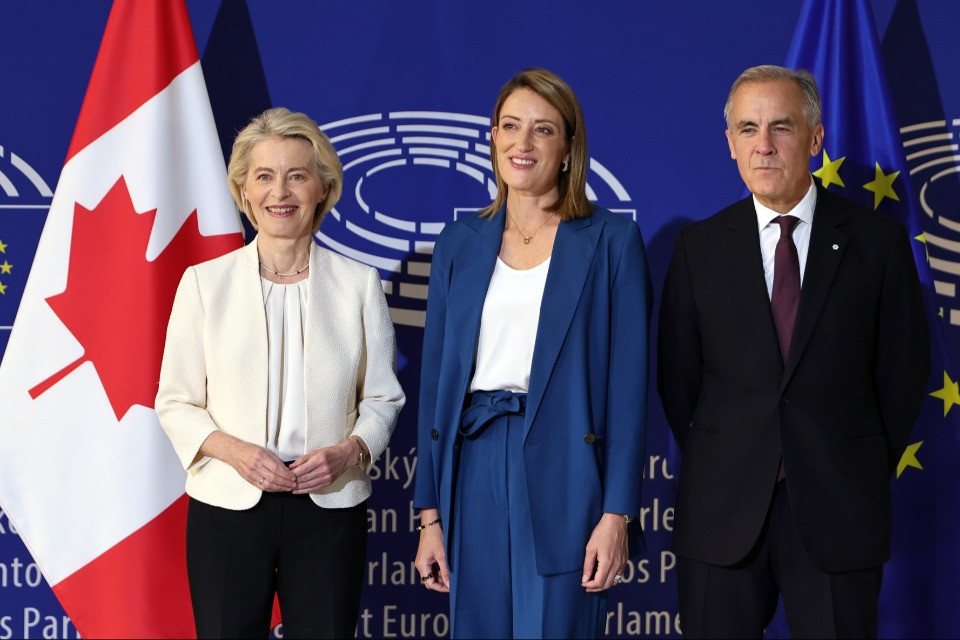 Una foglia d’acero sull’Europa: «Il Canada diventerà il primo membro associato dell'UE»