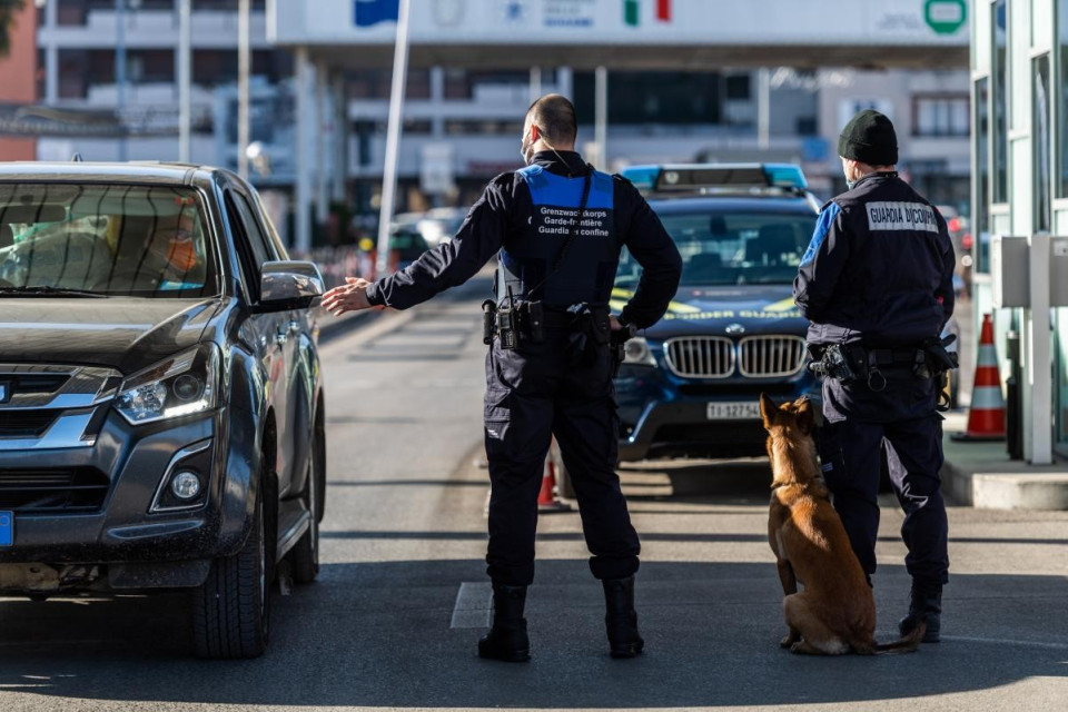 Il Governo boccia l'iniziativa UDC per la protezione delle frontiere