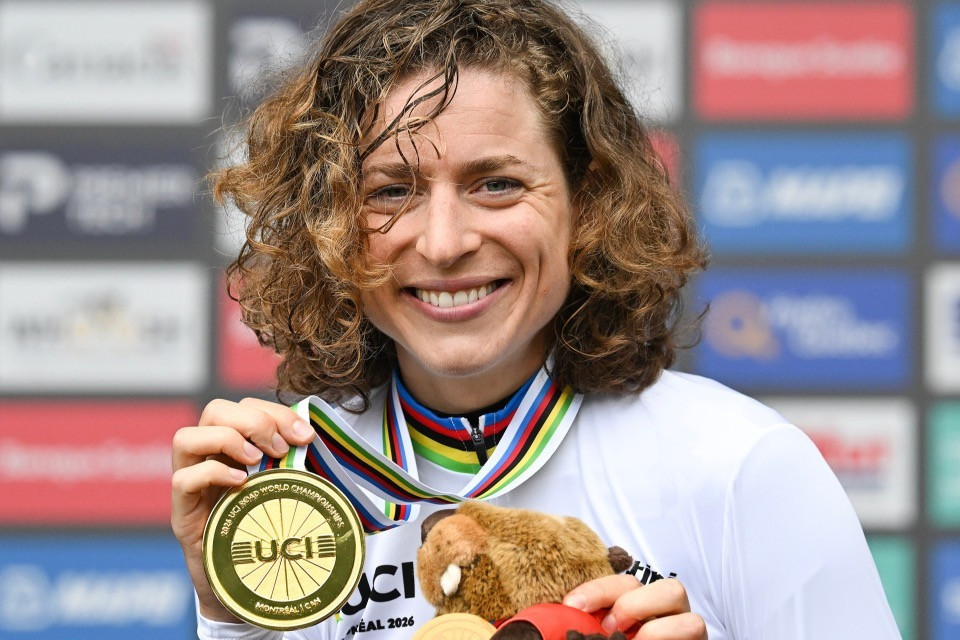 Marlen Reusser è ancora la regina della cronometro