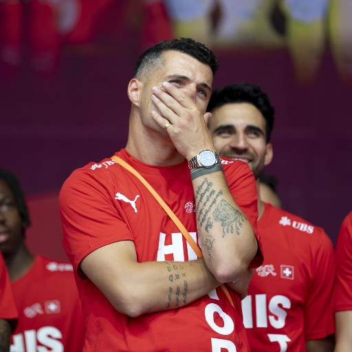 Xhaka: leadership e attaccamento, un giocatore spesso divisivo