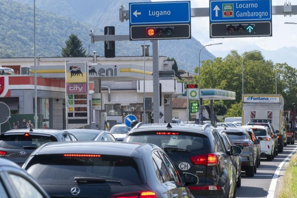 Piano di Magadino, «troppo presto per valutare l'efficacia dei semafori»