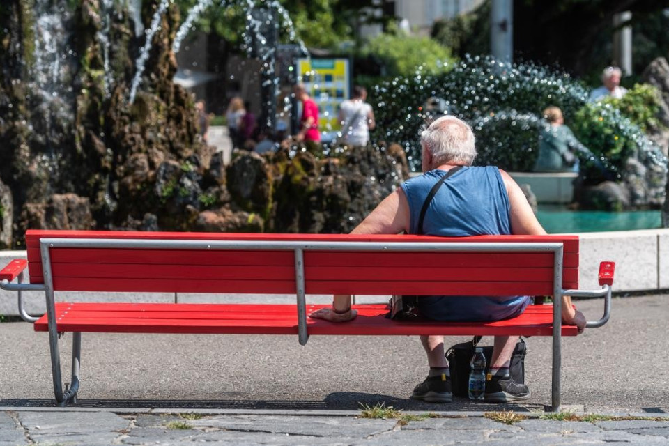 «Il caldo estivo potrebbe aver aumentato la mortalità degli anziani del 4%»