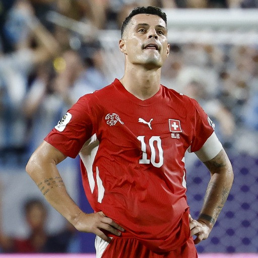 «Le azioni di Xhaka e Fischer mostrano una totale sfiducia verso medici e istituzioni»