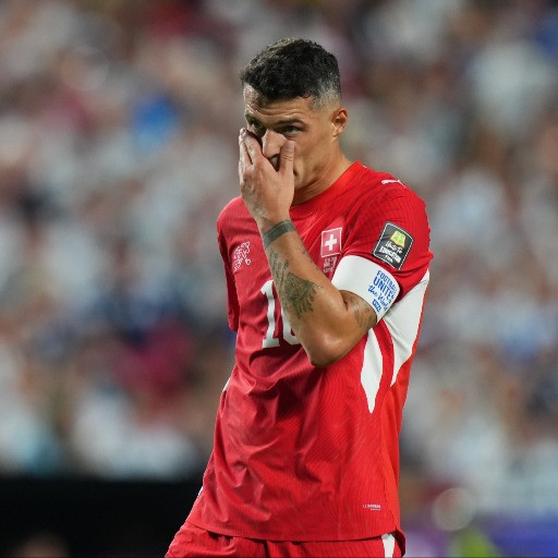 «Nessuno è senza errori»: Taulant Xhaka difende il fratello Granit