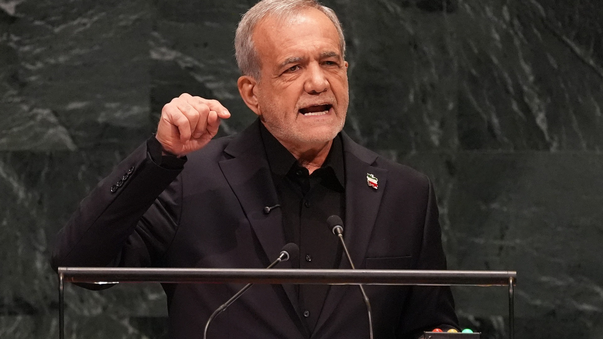 L'Iran: «Gli Usa devono decidere se porre fine alla guerra, noi non abbiamo attaccato»